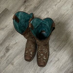 Sparkly cowboy boots